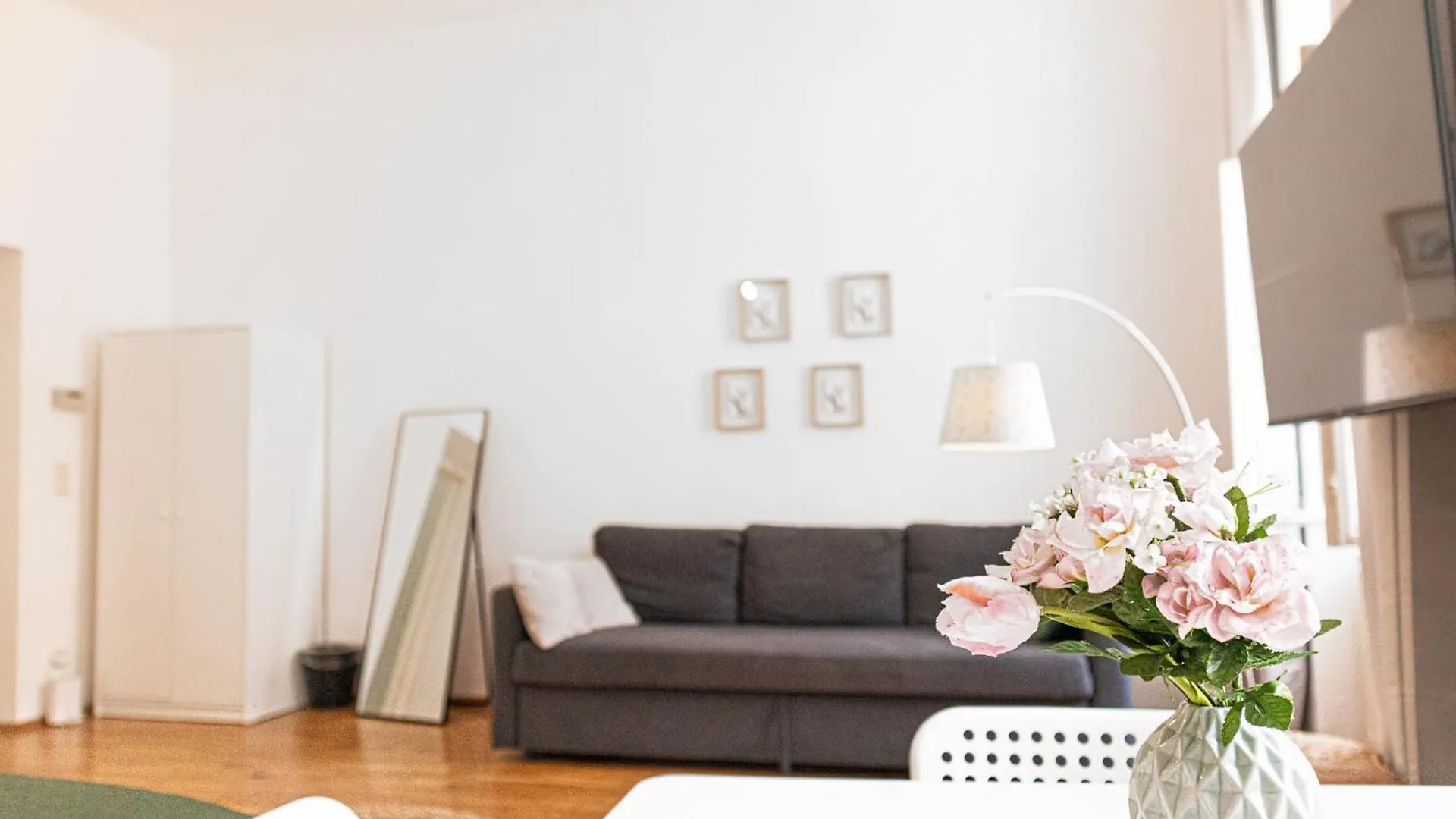 Charming 2Br Apt, Ideal For Long-Term Near Rennweg Vienna 0*,